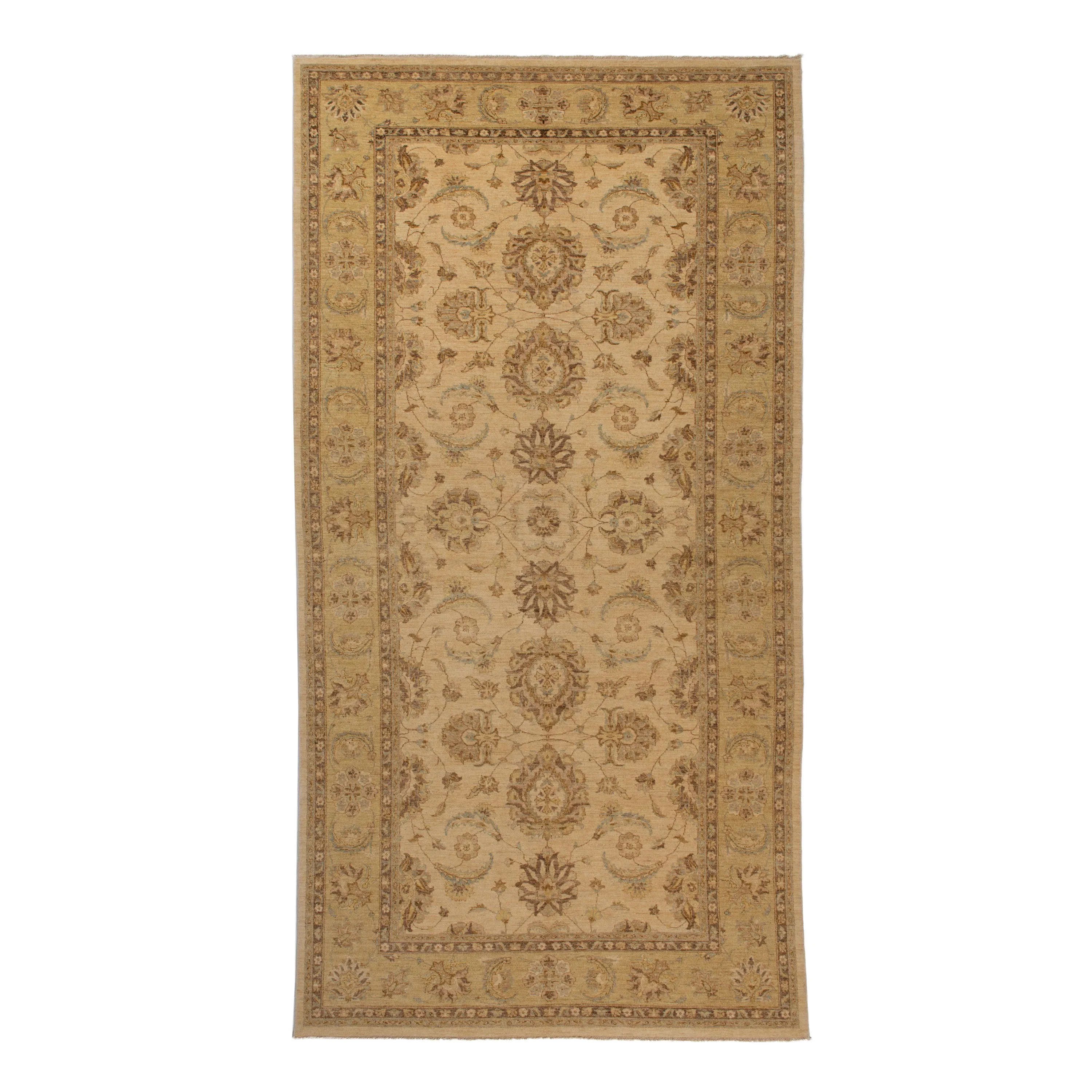 Beige Traditional Wool Rug - 7'11" x 16'