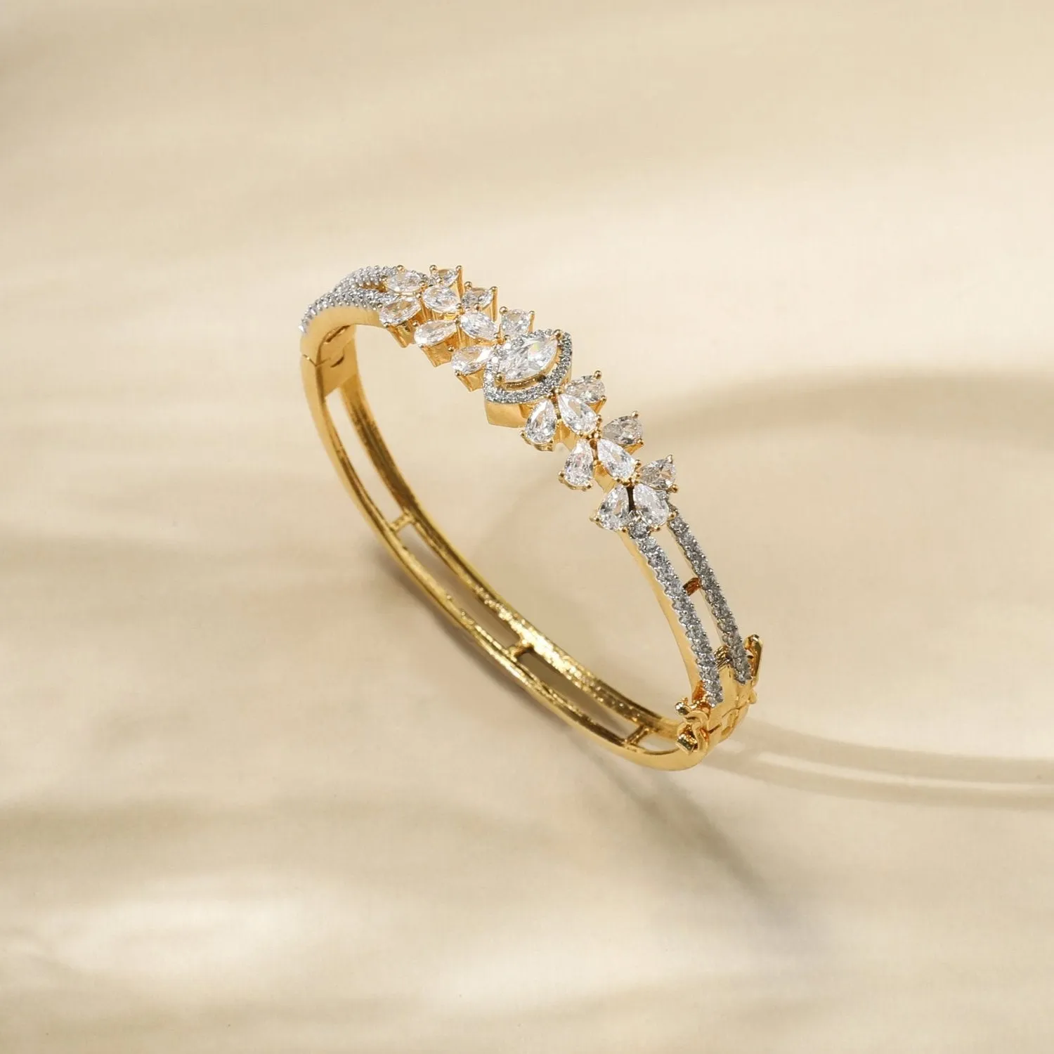 Classic Glittering Delicate CZ Bracelet