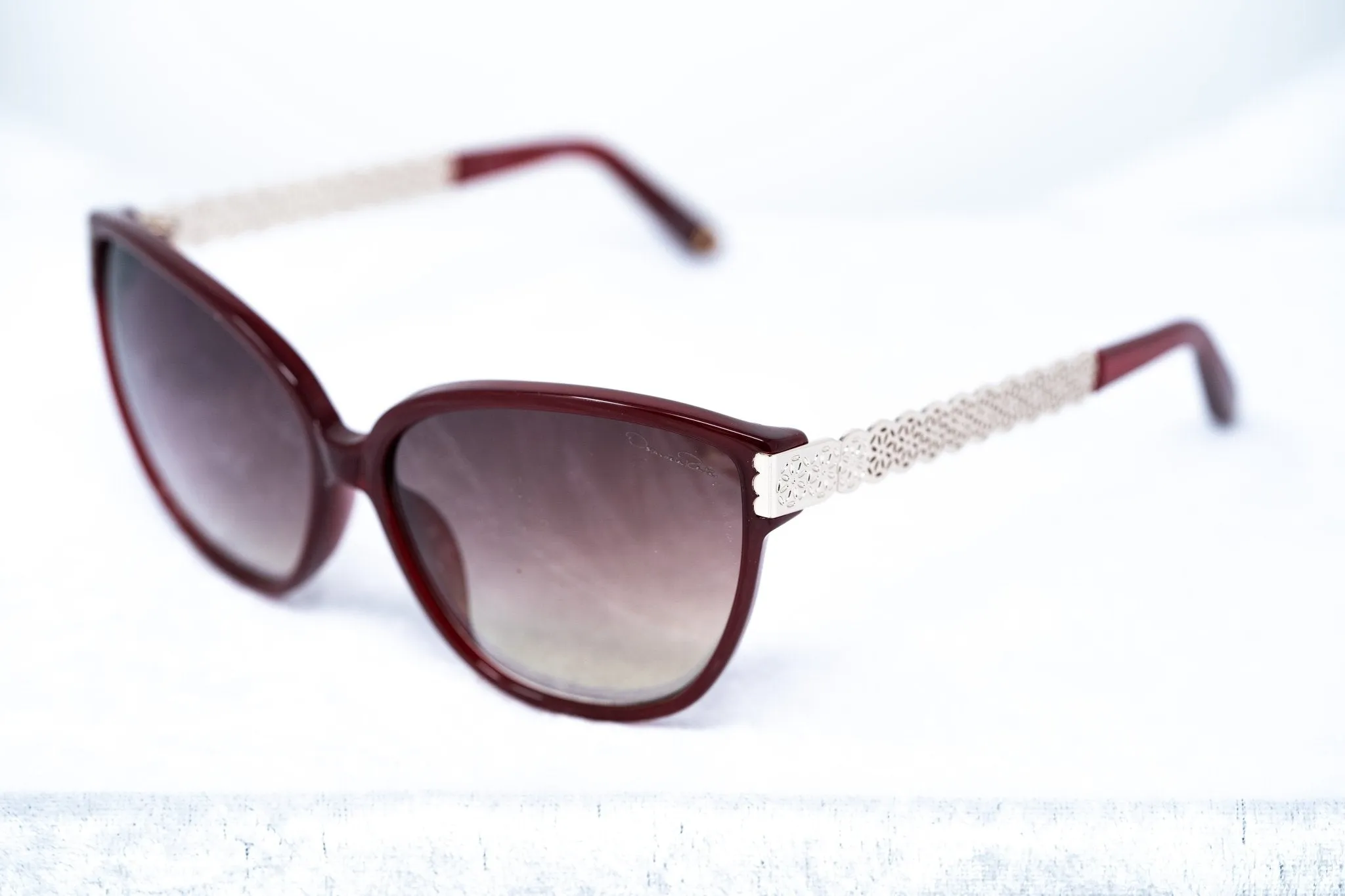 Oscar De La Renta Sunglasses Oval Deep Red and Brown