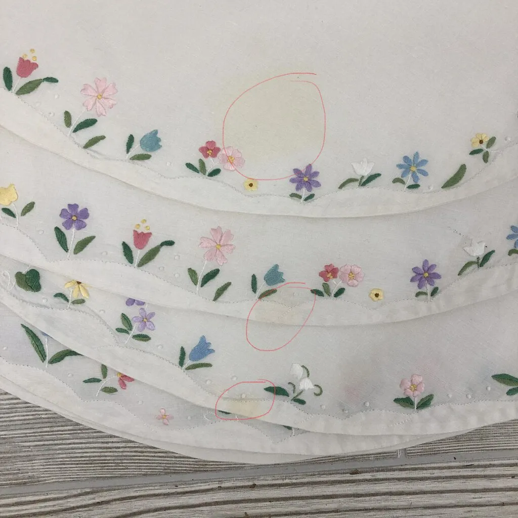 Set of 8 Vintage Floral Embroidered Placemats w/ Matching Napkins /b