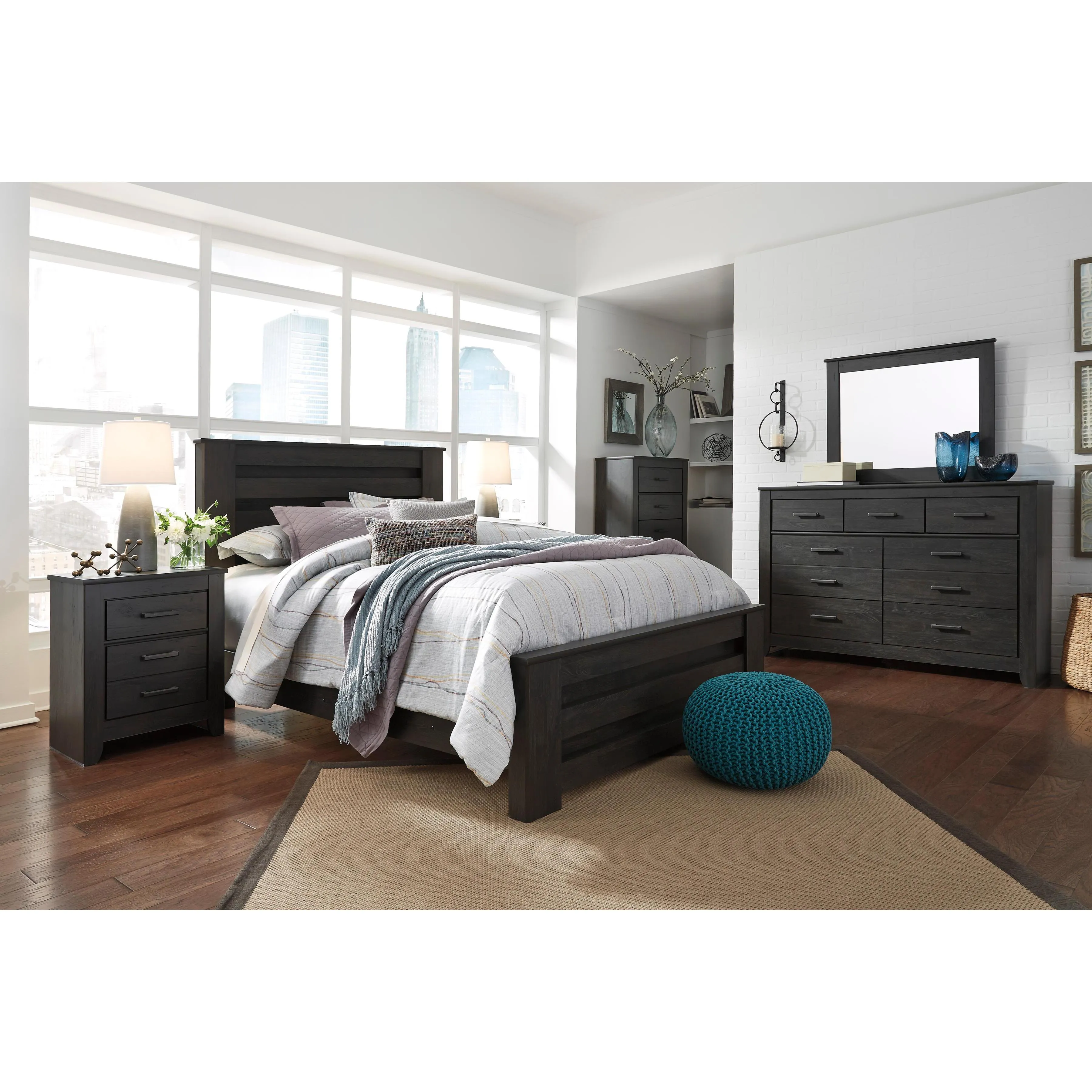 Signature Design by Ashley Brinxton B249B7 6 pc Queen Panel Bedroom Set