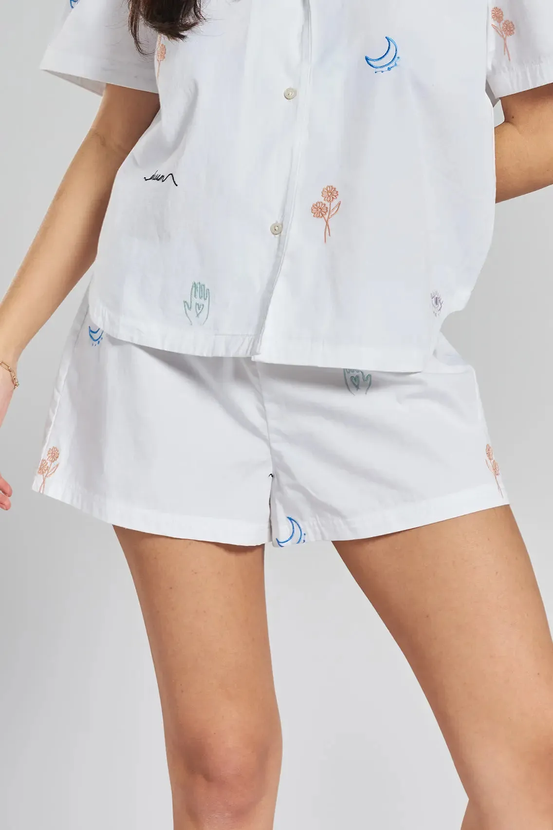 Tsubaki Embroidered Ethical-Cotton Pyjama Shorts - Glacier White