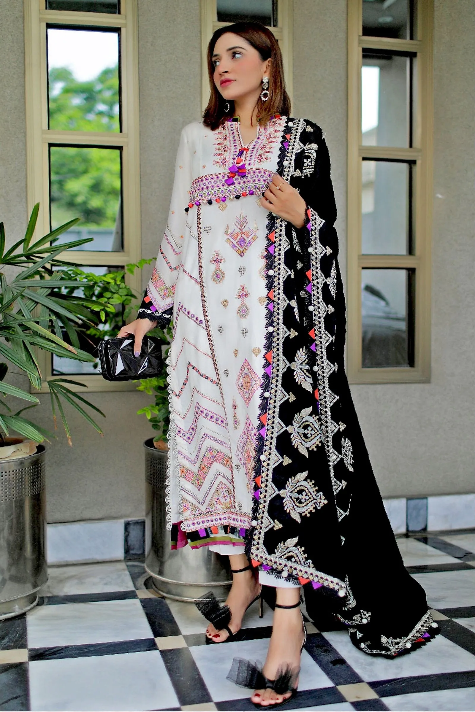 Zaha by Khadijah Shah Festive Lawn Collection 2021 – SANAYA (ZF21-04)