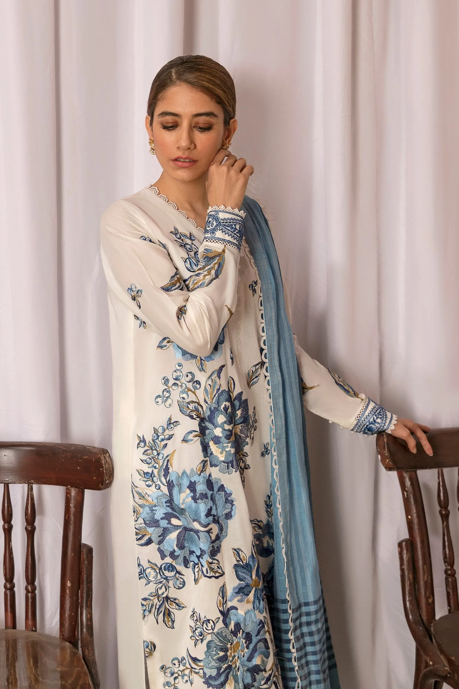 Zaha by Khadijah Shah Lawn Collection – AREZU  (ZL21-04 A)